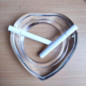 HEART SHAPE ASH TRAY