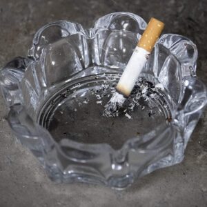 CRYSTAL ROUND ASH TRAY