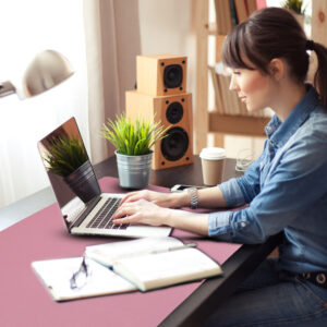 DESK MAT 90*45 CM(1.8 MM) PP945